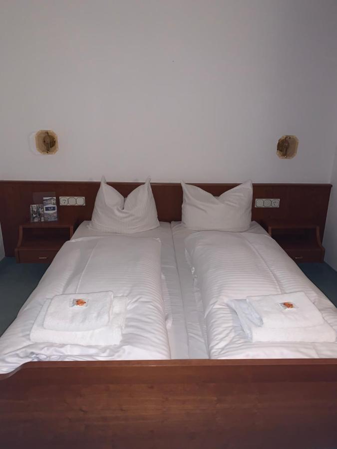 Hotel Hofgarten Bad Buchau Εξωτερικό φωτογραφία